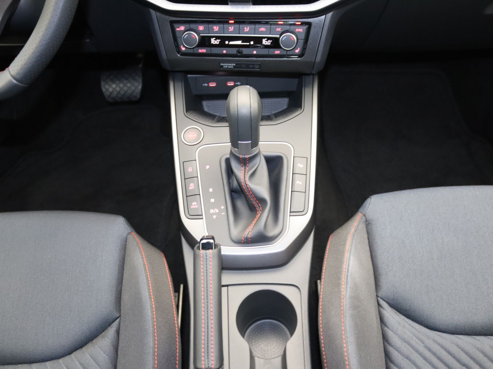 Seat Arona - Bild 11