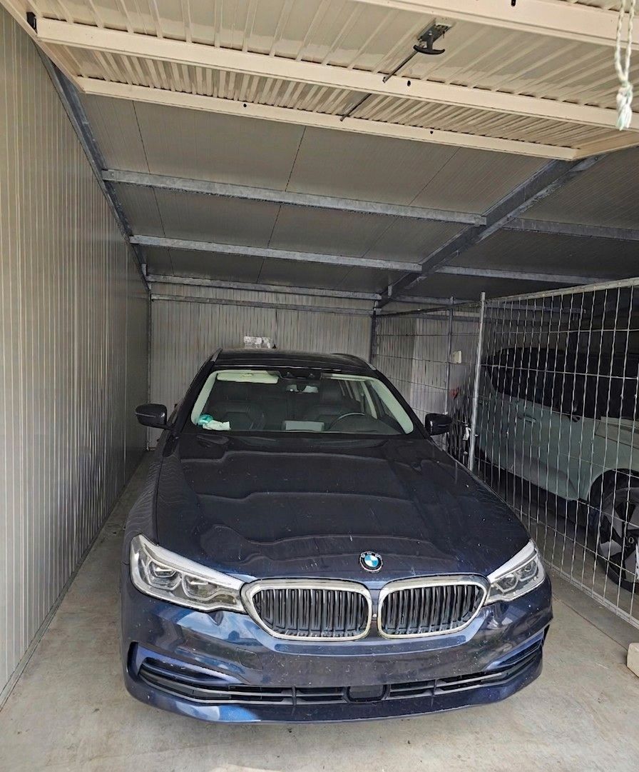 BMW 520d xDrive Touring A -