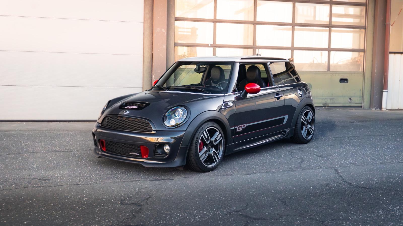 MINI John Cooper Works GP2