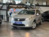 Dacia Sandero Laureate *AHK*TÜV:3/28*1-Hand* - Dacia Sandero: 1.2