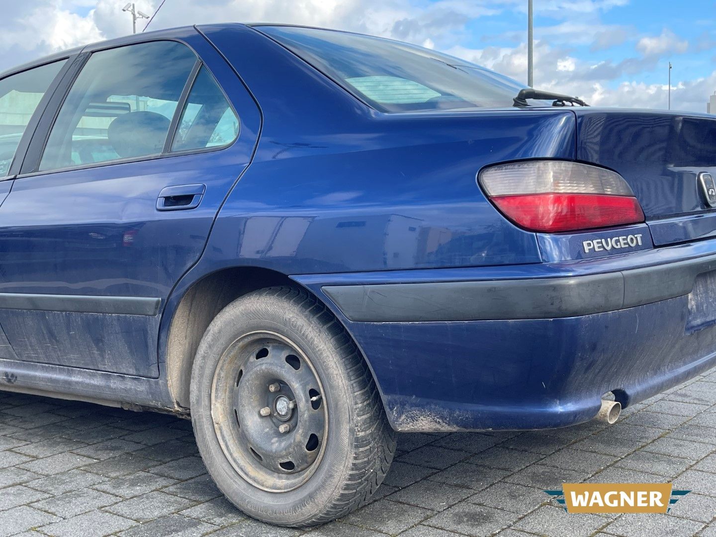 Fahrzeugabbildung Peugeot 406 SR Klimaanlage Servolenkung Motorschaden