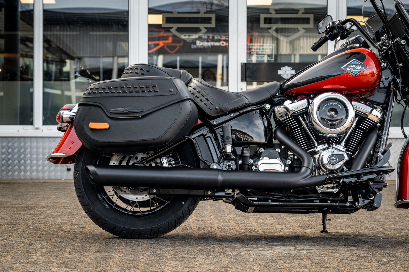 Fahrzeugabbildung Harley-Davidson HERITAGE CLASSIC FLHC 117 MY25 - Kurzfristig ver