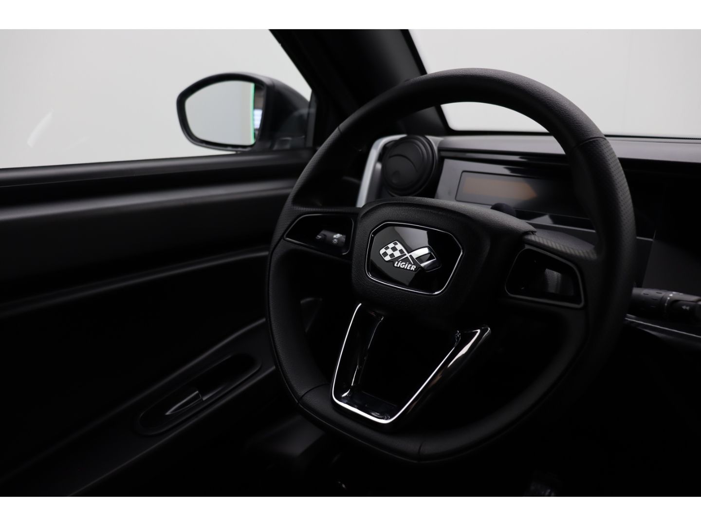 Fahrzeugabbildung Ligier MYLI I.DEAL Fahren ab 15 Leasing 199 Eur. MTL