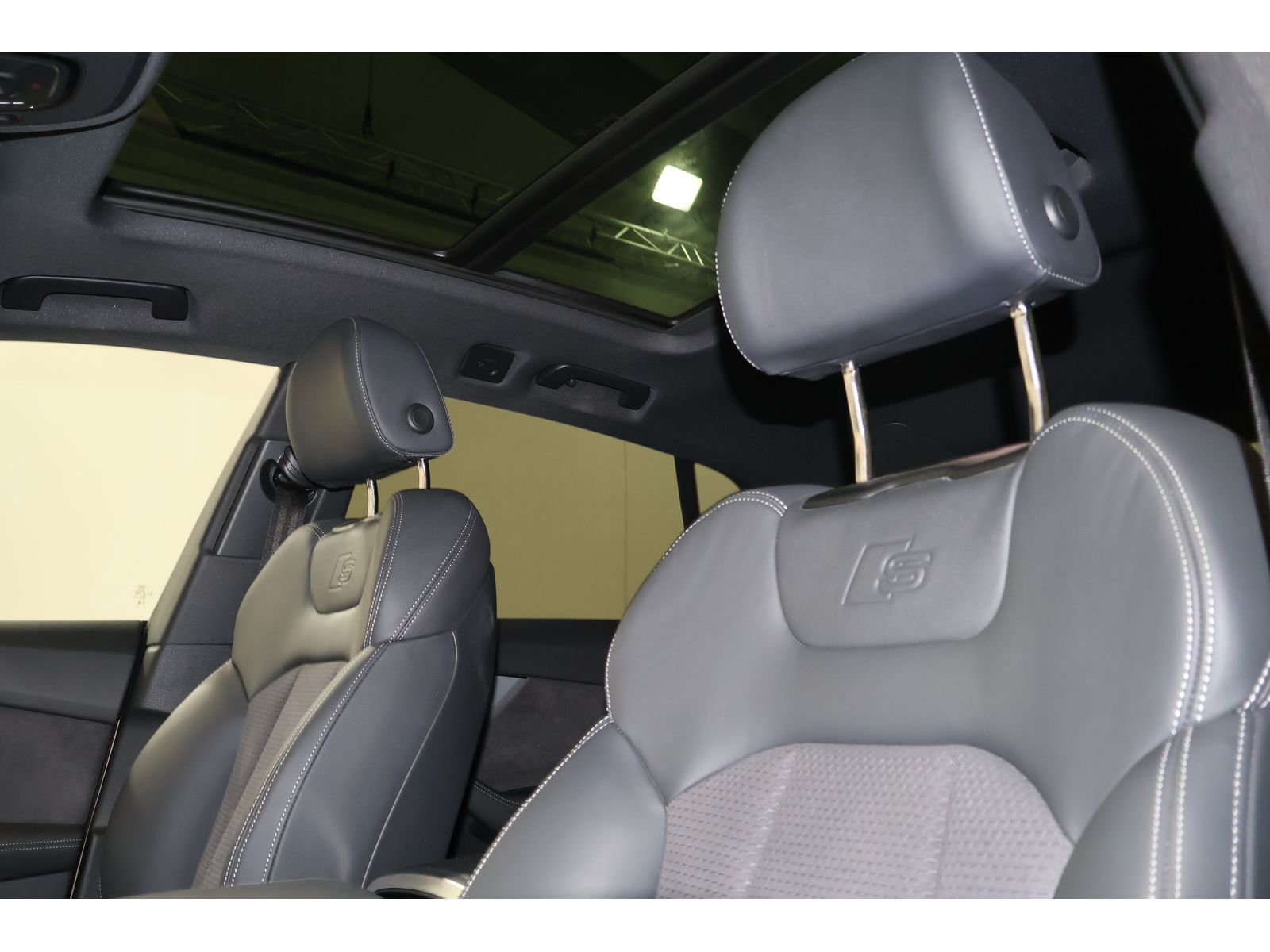 Audi Q8 55 TFSI quattro S line*B&O*PDC*R-Kamera * foto 15
