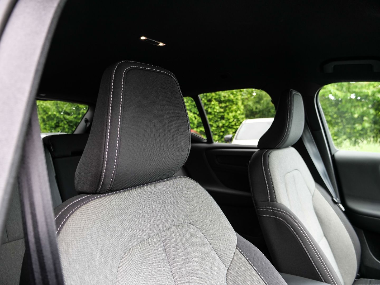 Volvo XC40 Core 2WD T2 EU6d Navi Digitales Cockpit Sou foto 15