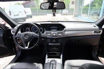 Mercedes E 220 - 7
