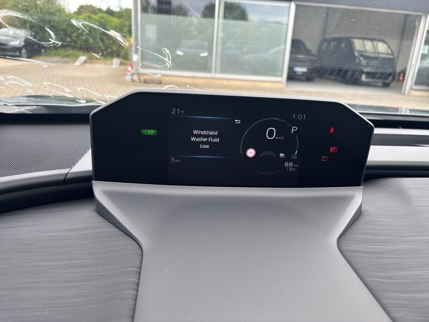 Toyota C-HR+ 252 kW AWD Lounge Navi 360 Kamera Panorama