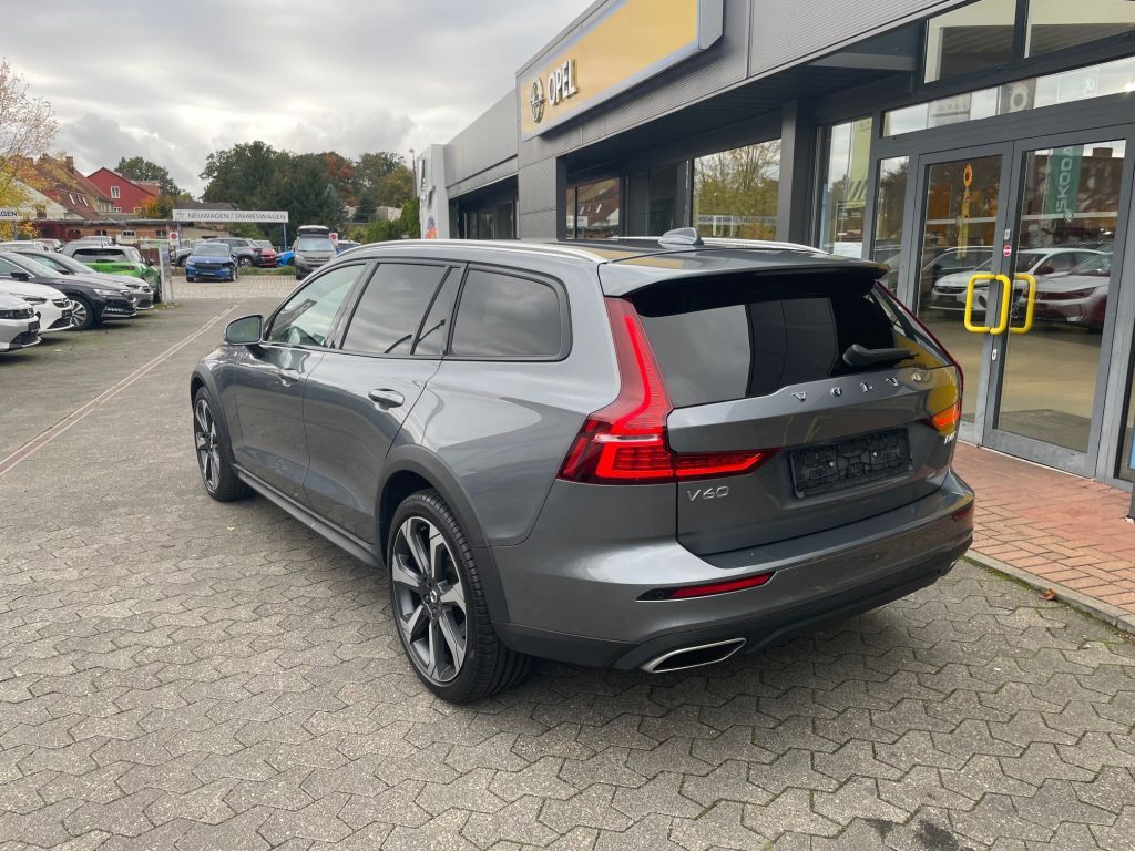 Volvo V60 Cross Country V60 CC B4 D AWD Geartr. Pro+Xe imagem 3