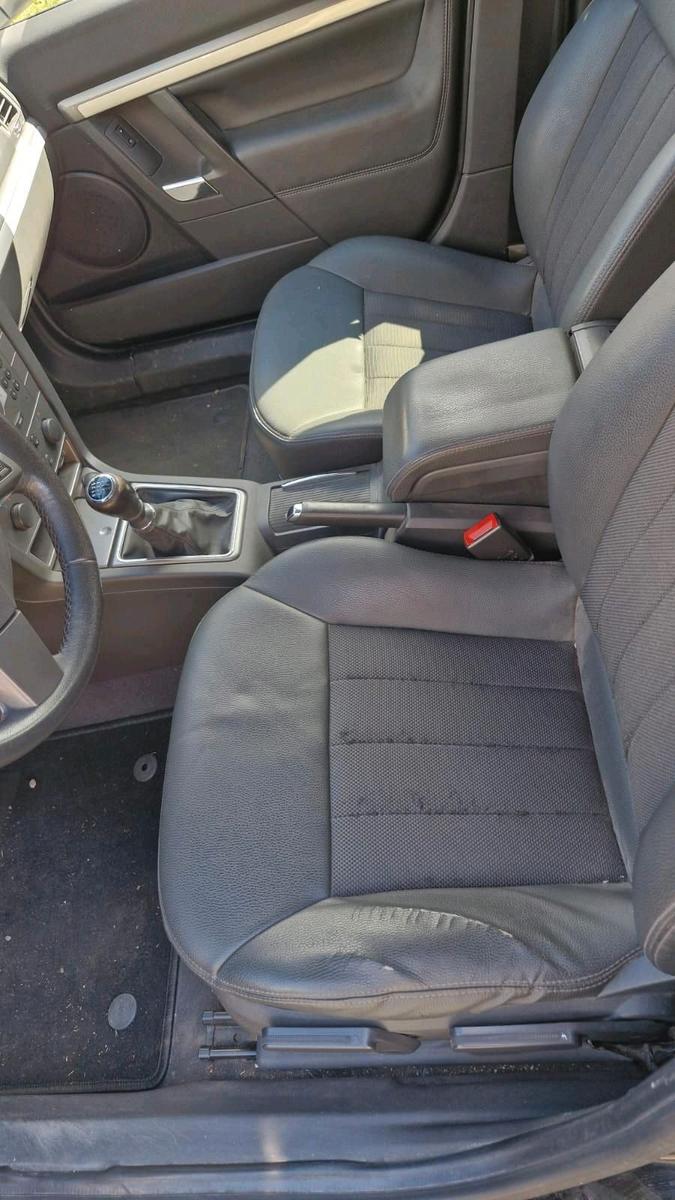 Opel Vectra 2008 — photo 12