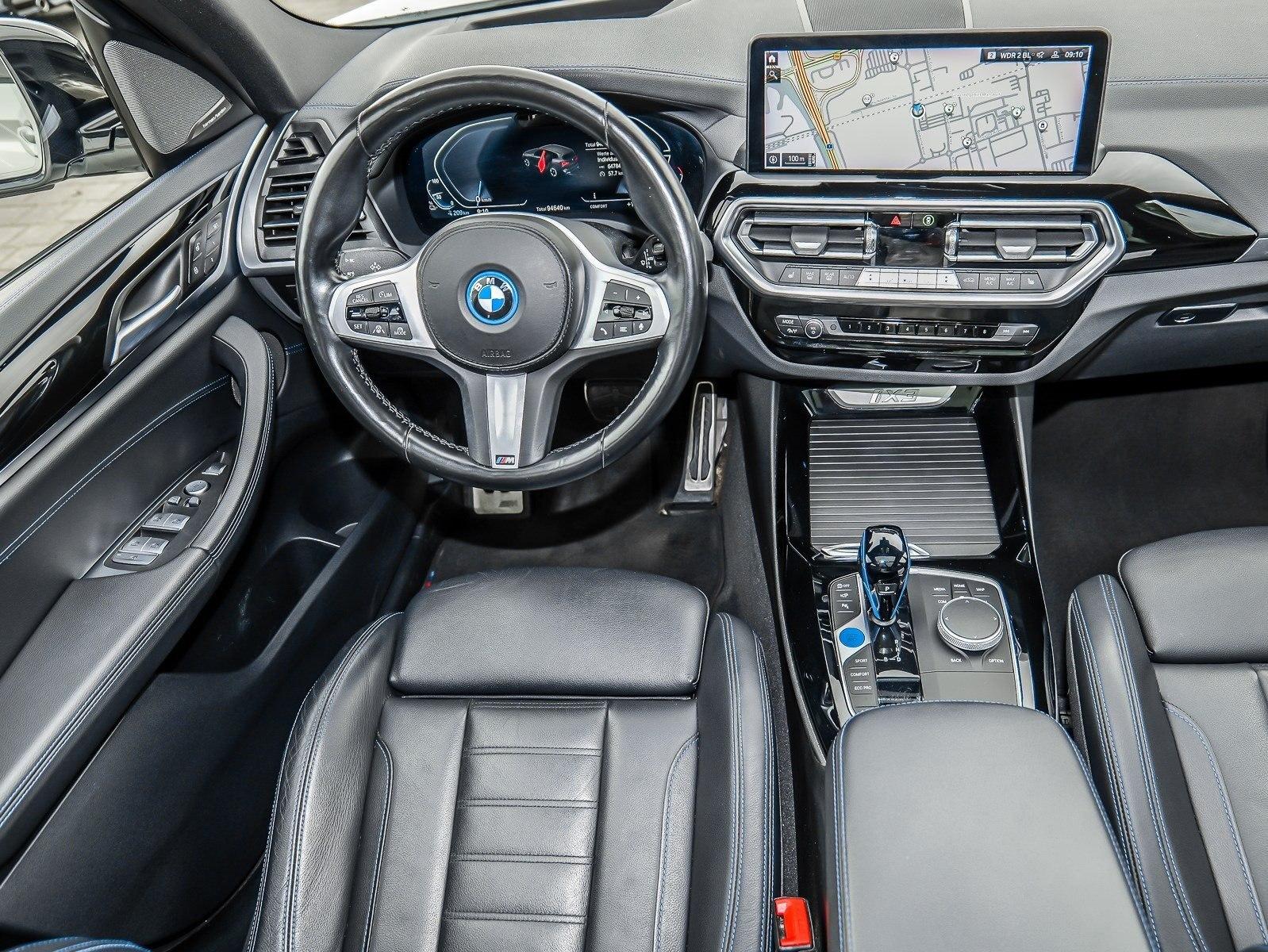 BMW iX3 HUD PANO ACC AHK 360°KAM RFK NAVI Standh.