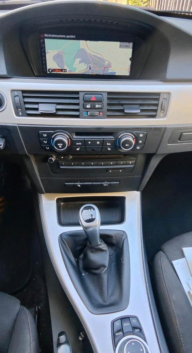BMW 320 2012 — photo 8