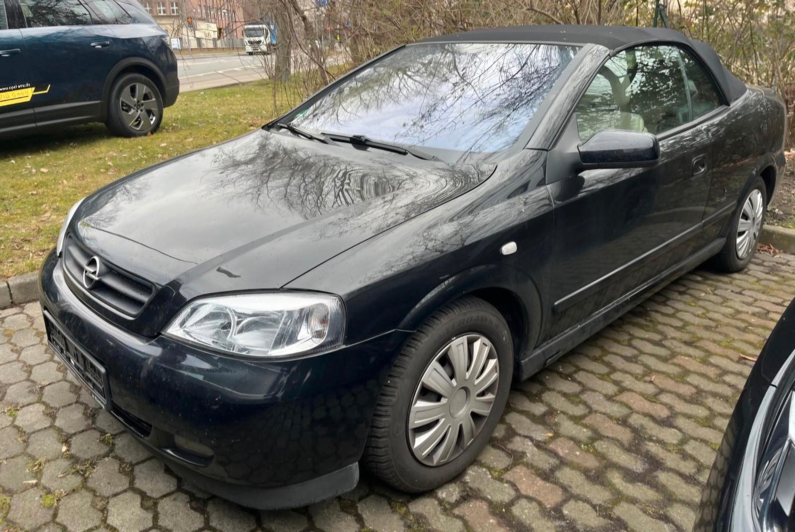Opel Astra Cabrio Edition 2 2.2