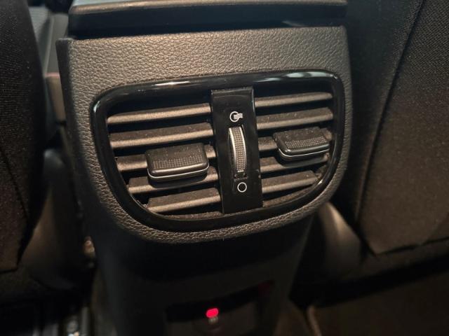Kia Ceed_sw Sportswagon 1.5 T-GDI DCT Spirit Navi+Si