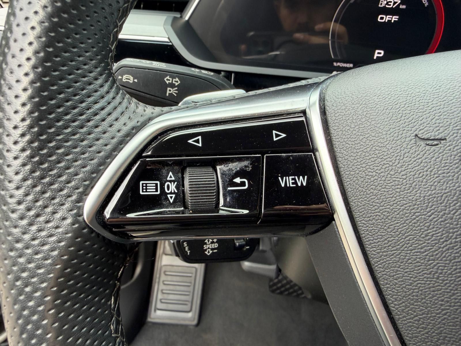 Fahrzeugabbildung Audi e-tron 55 QUAT 2X S LINE BLACK EDIT LUFT+360+AHK