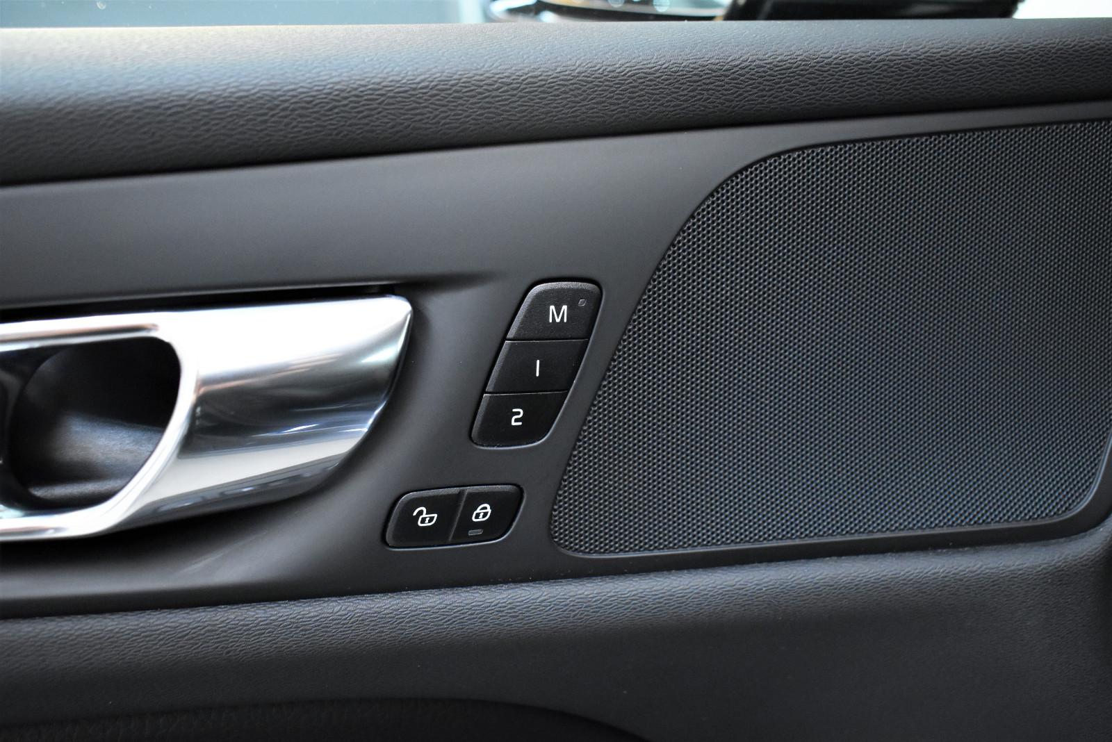 Volvo V60 Kombi Inscription+Kamera+Tempomat+LED+Keyles