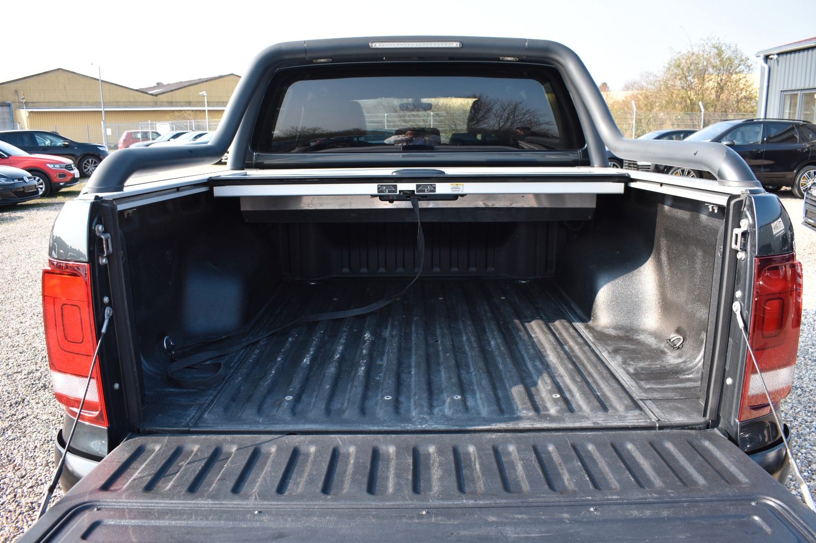 Fahrzeugabbildung Volkswagen Amarok Dark Label 3.0 DoubleCab 4Motion Kamera