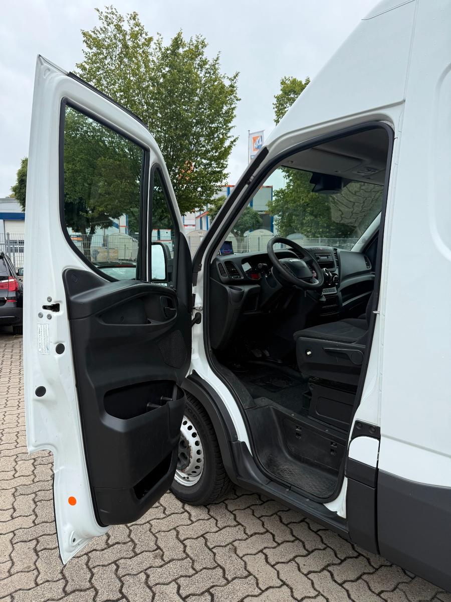 Iveco Daily Kasten CAM/AUTOMATIK/3-Sitzer/Ohne Ad Blue