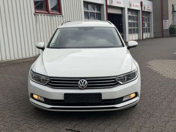 Volkswagen Passat Variant - 3