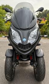 Piaggio MP3 300 Sport 2022 - PIAGGIO MP3 300 SPORT