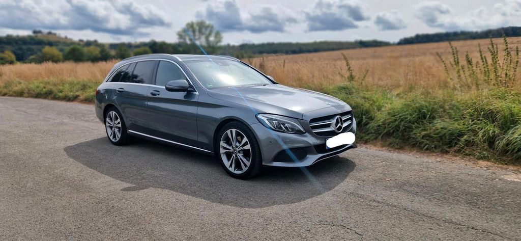 Image of Mercedes-Benz C 220