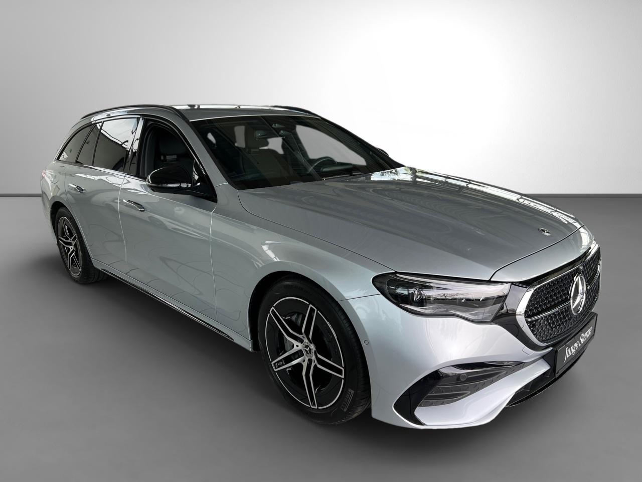 Mercedes-Benz E 220 d T AMG Night AHK Digital Light Memory 360
