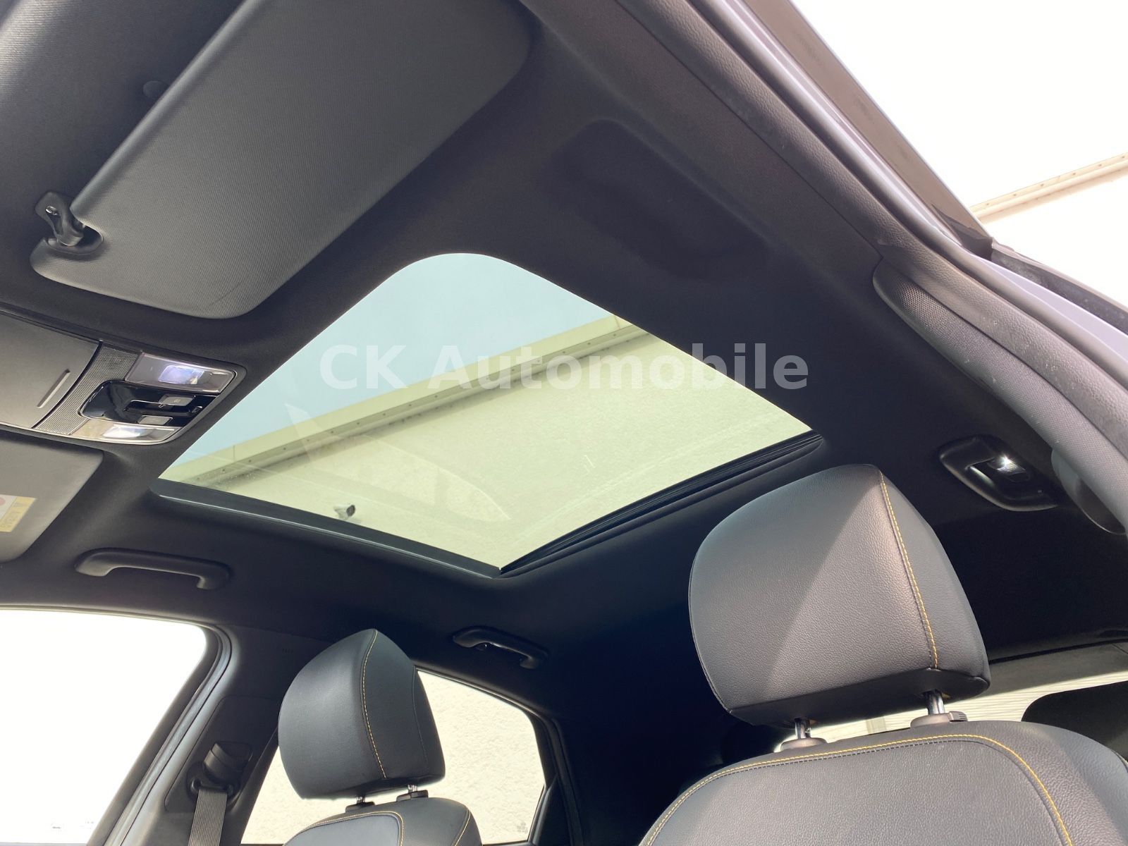 Fahrzeugabbildung Kia XCeed 1.6 Launch Edition/Navi/Pano/LED/ACC/AHK