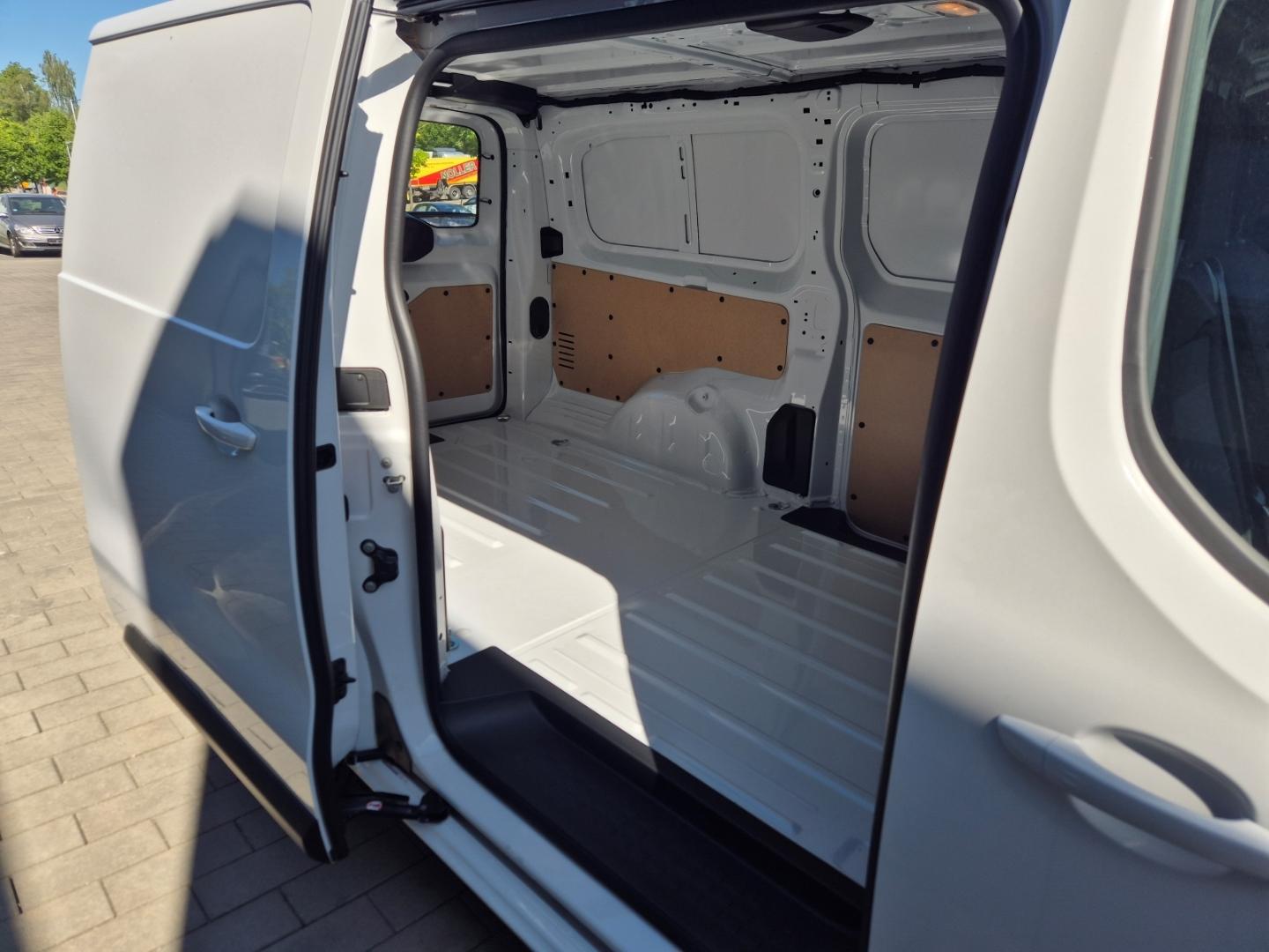 Toyota Proace 2.2 l Diesel Kasten L2 4-türig Select