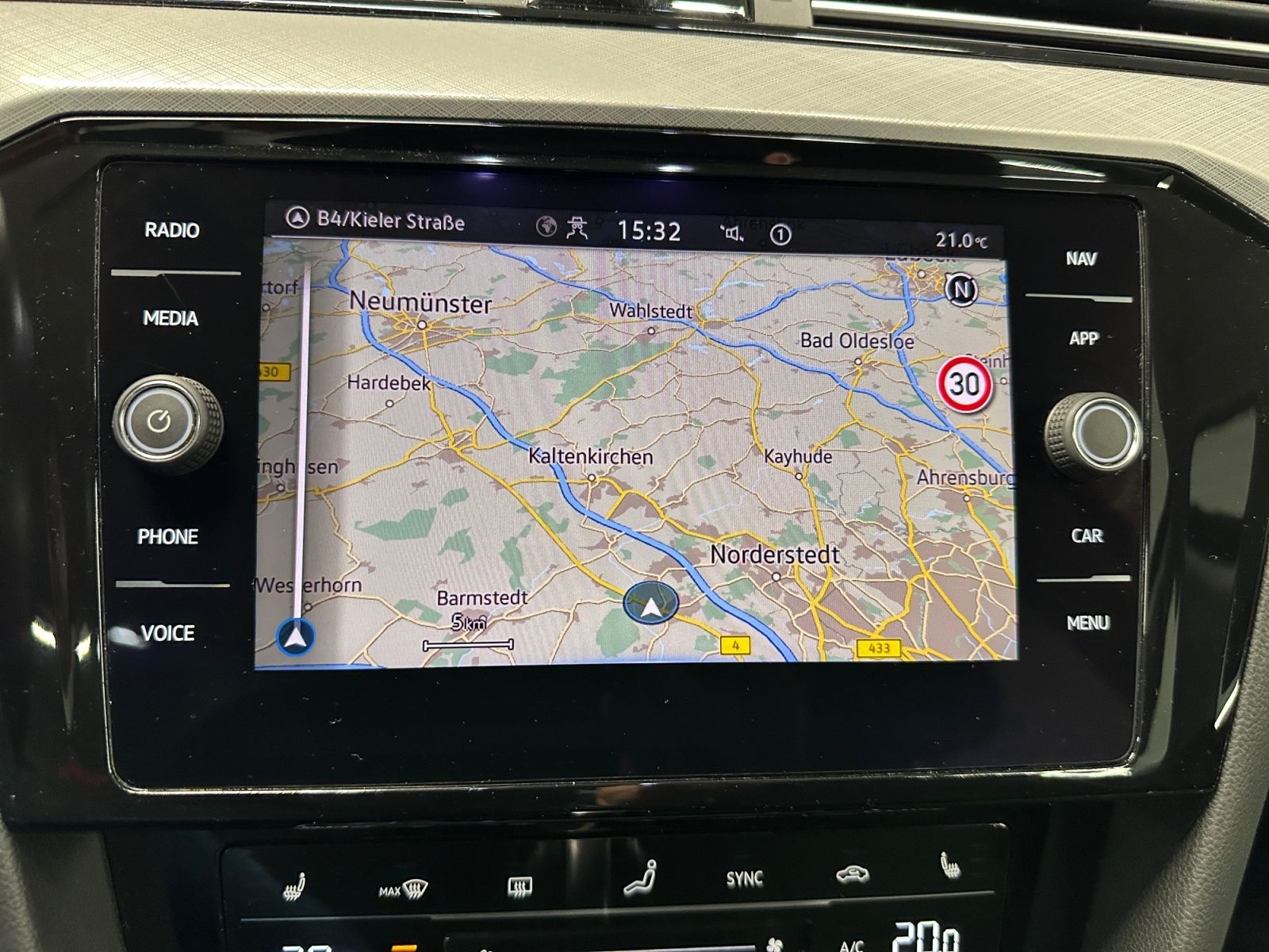 Volkswagen Passat Variant - Bild 16