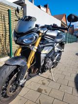 Triumph TOP Zustand: Speed Triple 1200 RS - TRIUMPH T120