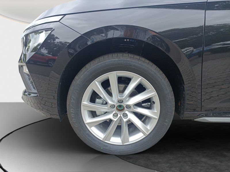 Fahrzeugabbildung SKODA Kamiq 1.5 TSI DSG Selection