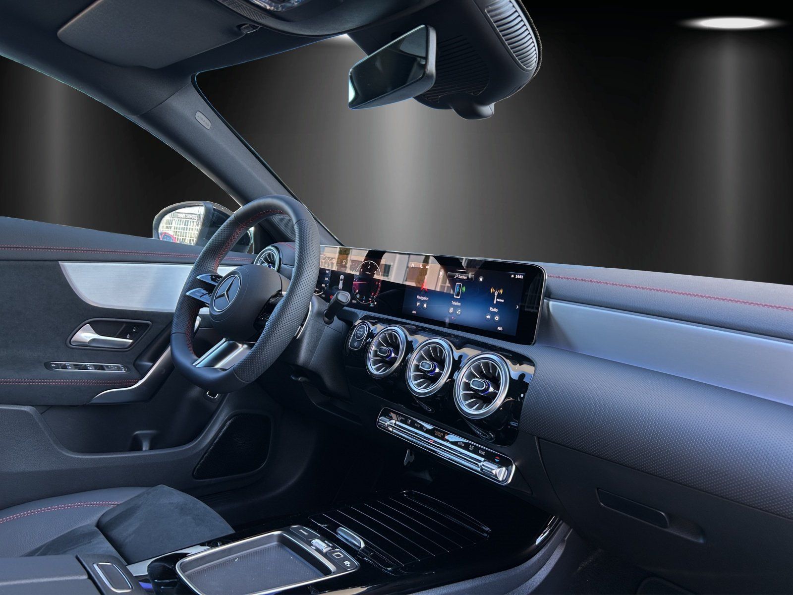 Fahrzeugabbildung Mercedes-Benz CLA 200 d Shooting Brake AMG Distronic PANO 360°