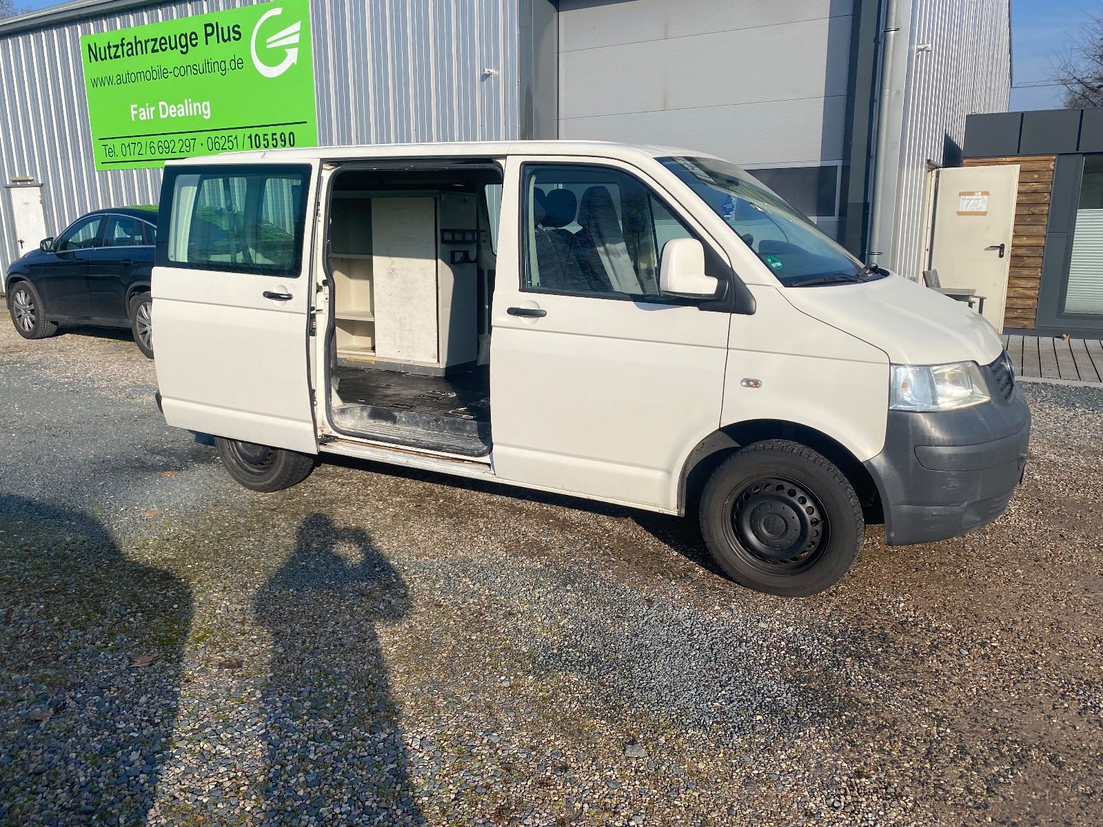 Fahrzeugabbildung Volkswagen T5 Transporter Kasten-Klima,SHgepflegt