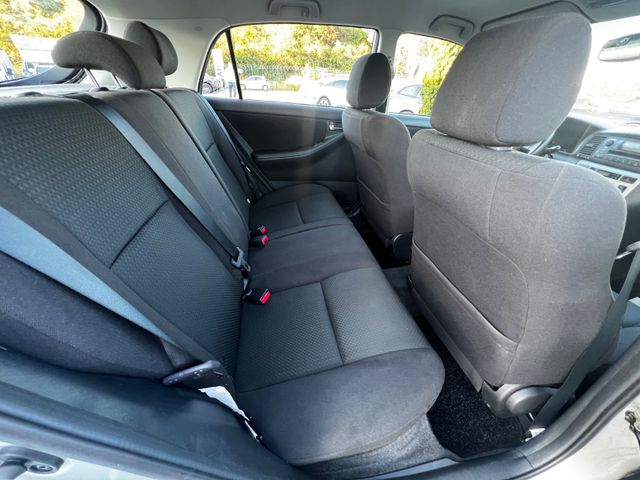 Toyota Corolla  1.6 Sol / Compact