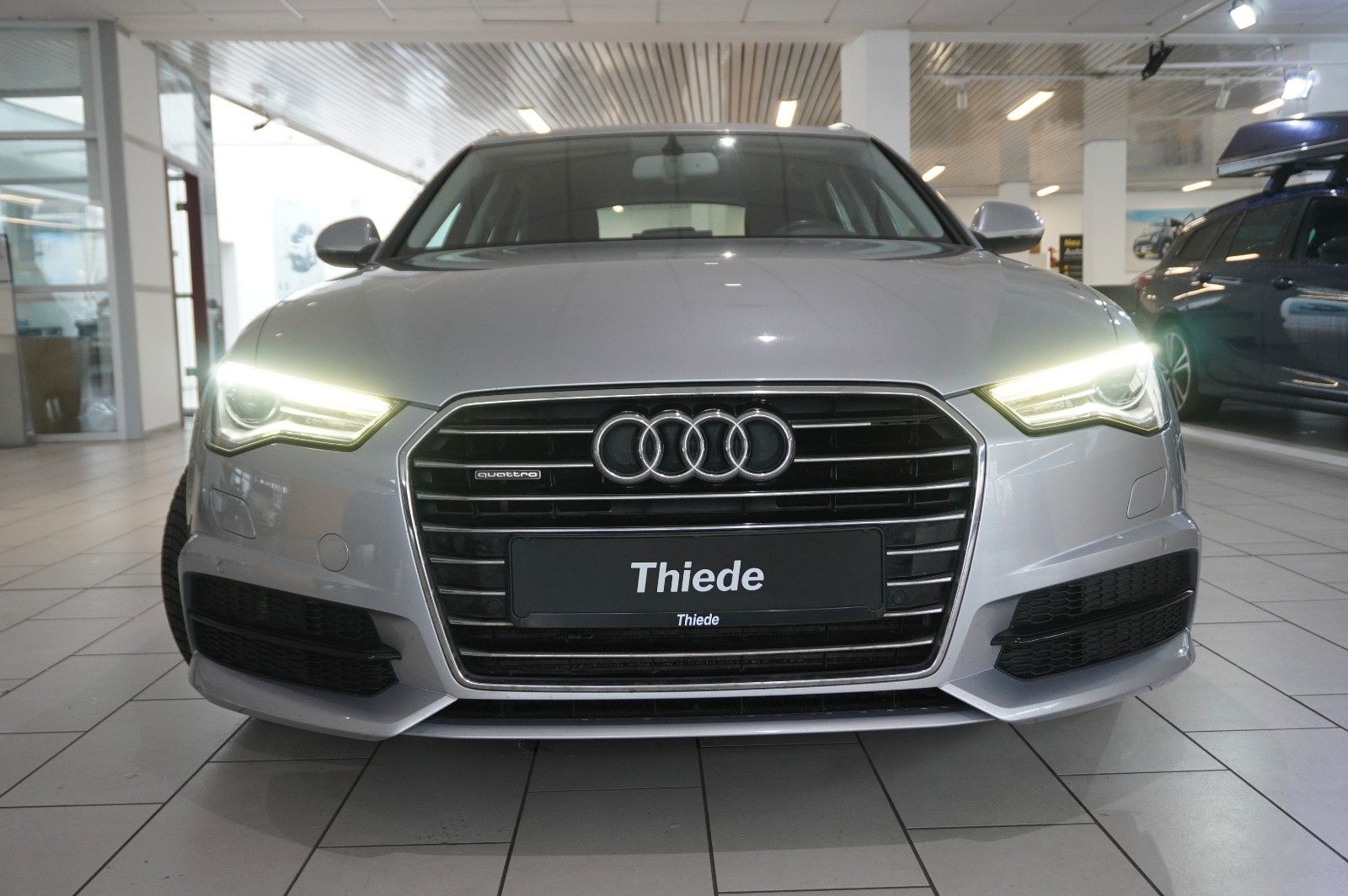 Fahrzeugabbildung Audi A6 Avant 2.0 TFSI QUATTRO NAVI/LED/KAMERA/SH/TÜV