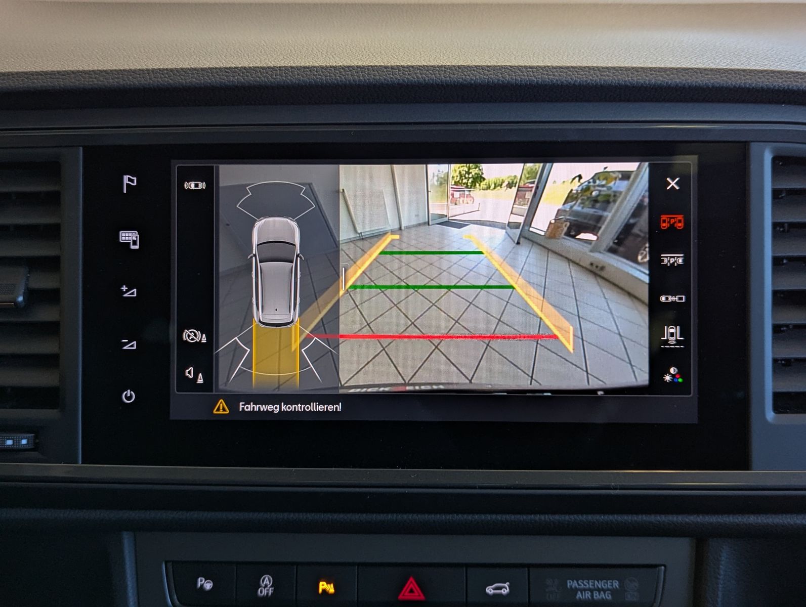 Fahrzeugabbildung CUPRA Ateca 1.5 TSI DSG Pano Memory ACC AHK-Vorb. 19"