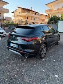 Alfa-Romeo Stelvio - 3