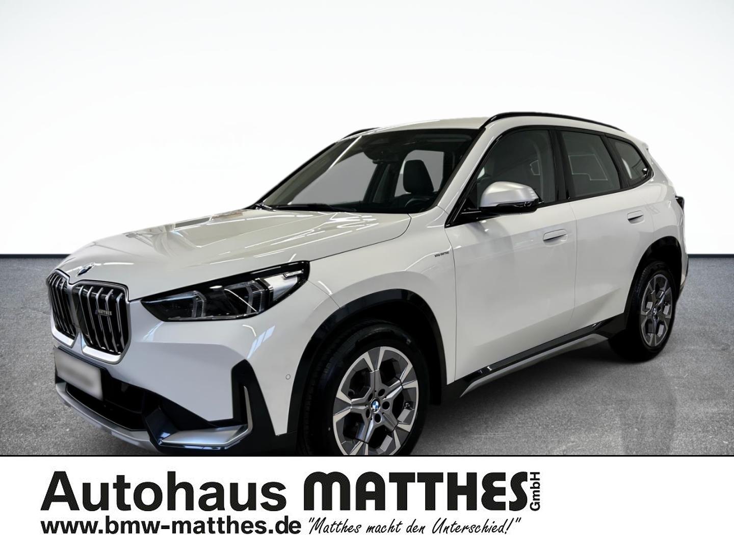 BMW X1 sDrive18i Wireless Charging BMW Curved Displa