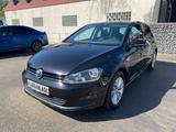 Volkswagen Golf 1.2 TSI BMT CUP *SHZ*PDC*TÜV neu* - Volkswagen Gebrauchtwagen in Heilbronn