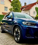 BMW iX3 Impressive M-Sport - Garantie bis 06.2027 - mit Elektro-Antrieb: Geländewagen, Garantie