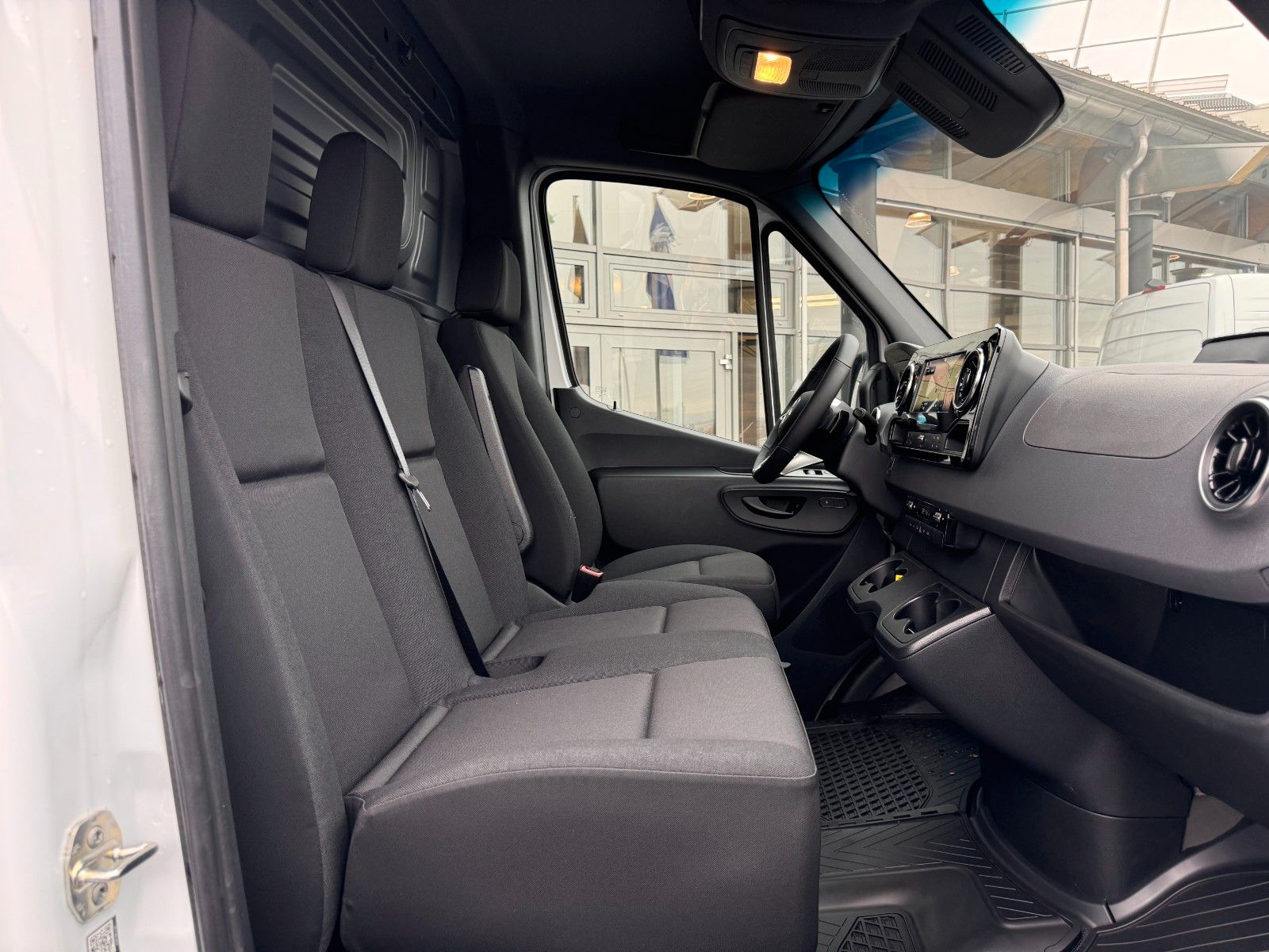 Fahrzeugabbildung Mercedes-Benz Sprinter 319 CDI 3665 Klima Kamera AHK