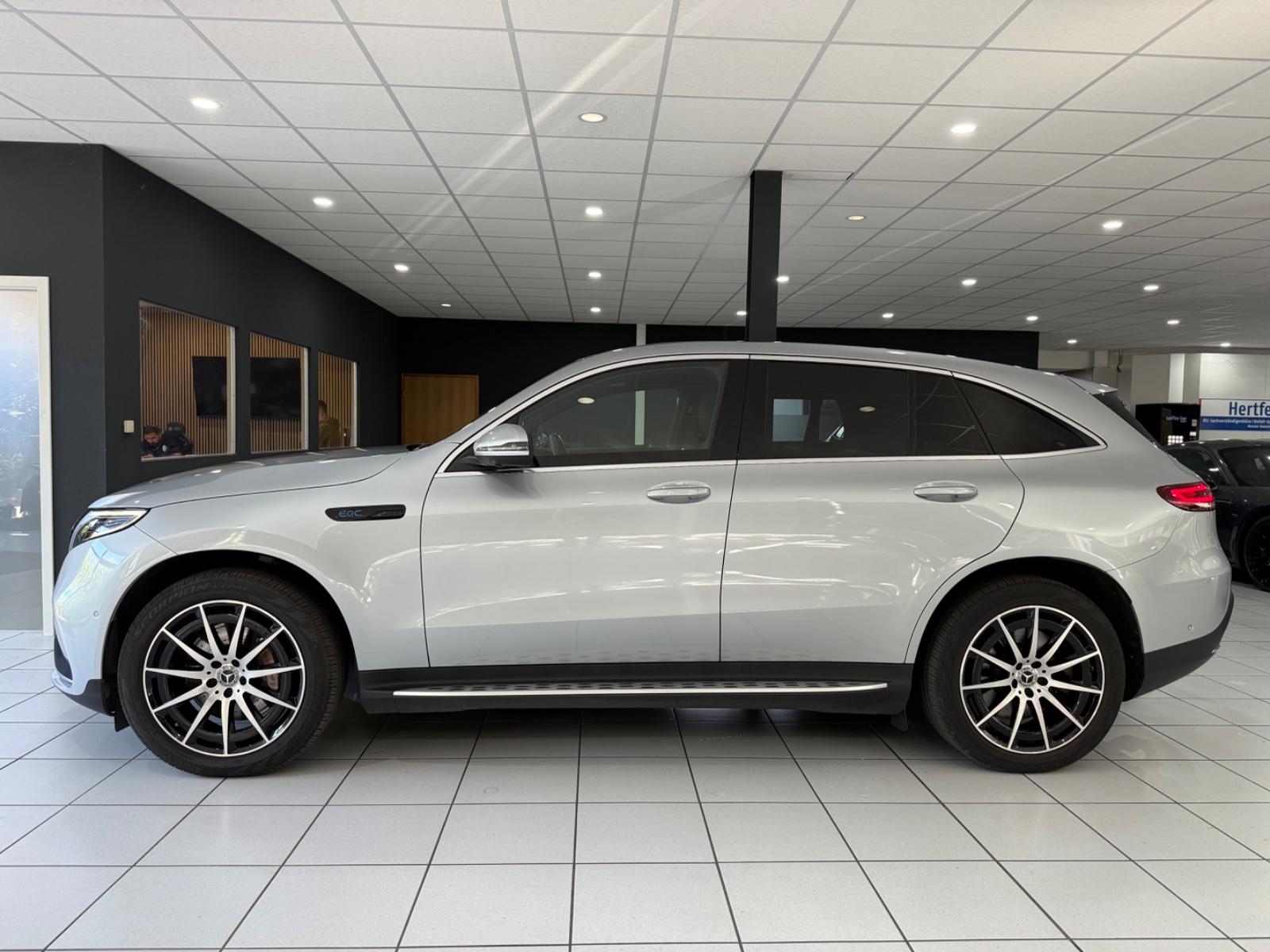 Mercedes-Benz EQC 400 4M*AMG*DISTRONIC*MEMORY*360*AHK*HEADUP*