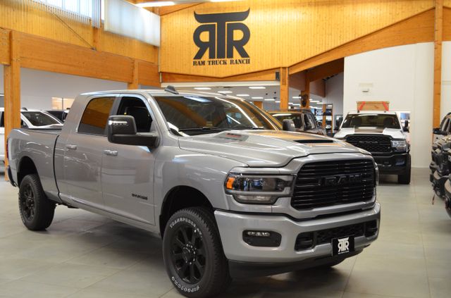 Dodge RAM 2500 Laramie NIGHT Mega Cab 4x4