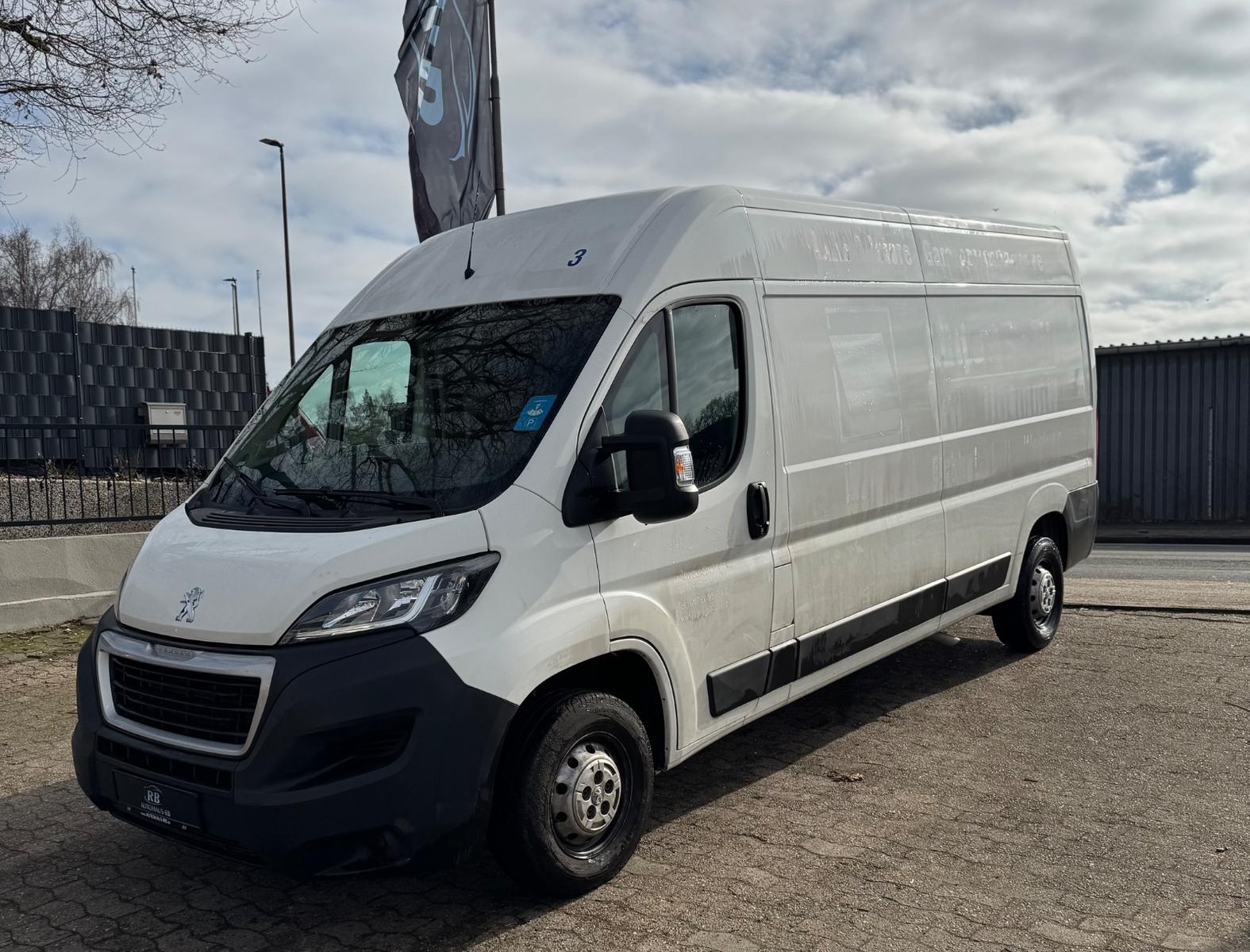 Peugeot Boxer Kasten Hochraum 335 L3H2 Premium BlueHDi 1