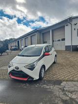 Toyota Aygo (X) 1,0-l-VVT-i Team Deutschland Team D... - Toyota Aygo (X) in Aachen