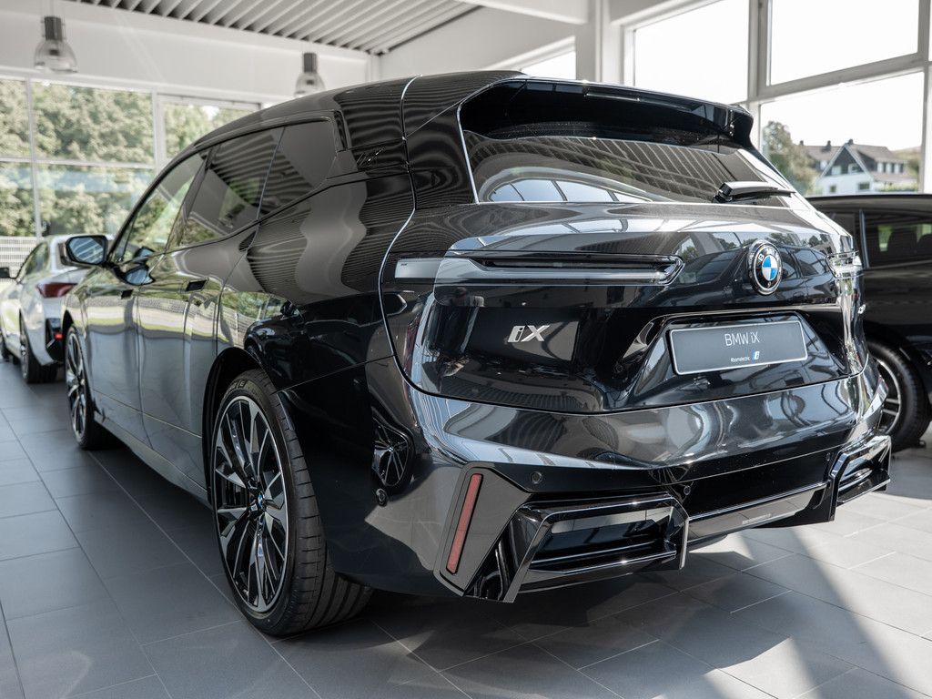 BMW iX - Bild 2