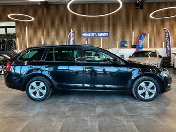 Skoda Octavia Combi Soleil *ACC*NAVI*PDC*SZHZ*APPLE*