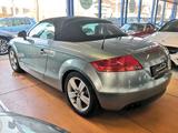 Audi TT Roadster 2.0  Roadster/2.Hd/75Tkm/SHZ/TEM - Audi TT aus 2010
