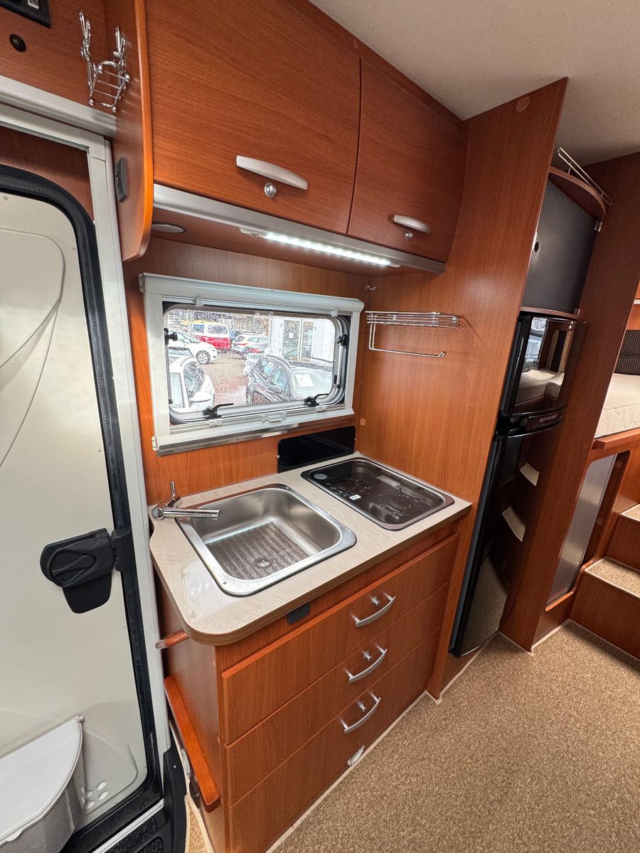 Vehicle image Miller TORONTO FIAT DUCATO SOLAR 2X TV SAT LUFTFEDER