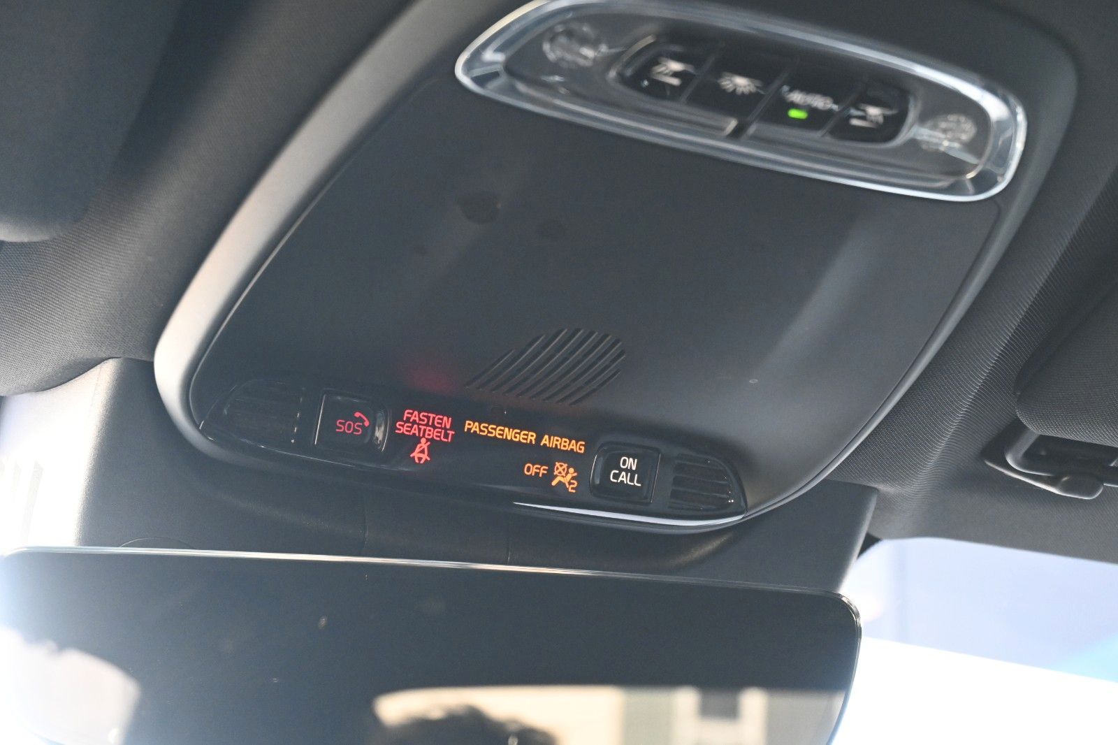 Fahrzeugabbildung Volvo S90 Lim.R-Design Plug-In Hyb. AWD*B&W*LUFT*MASS*