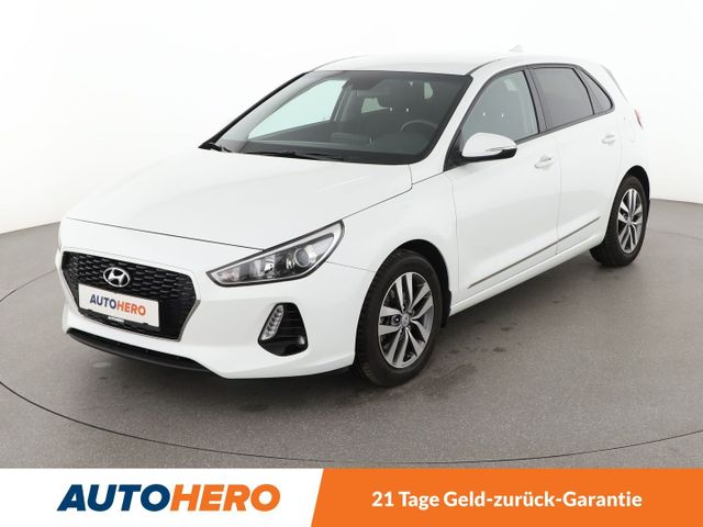 Hyundai i30 1.4 TGDI Trend *NAVI*TEMPO*CAM*PDC*SHZ*KLIMA